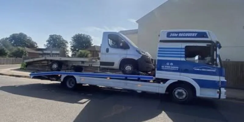 Commercial vehicle recovery by Clark & Sons Logistics